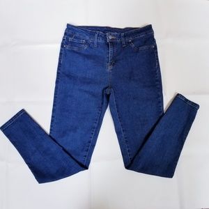 Serra ladies size 10 jesns